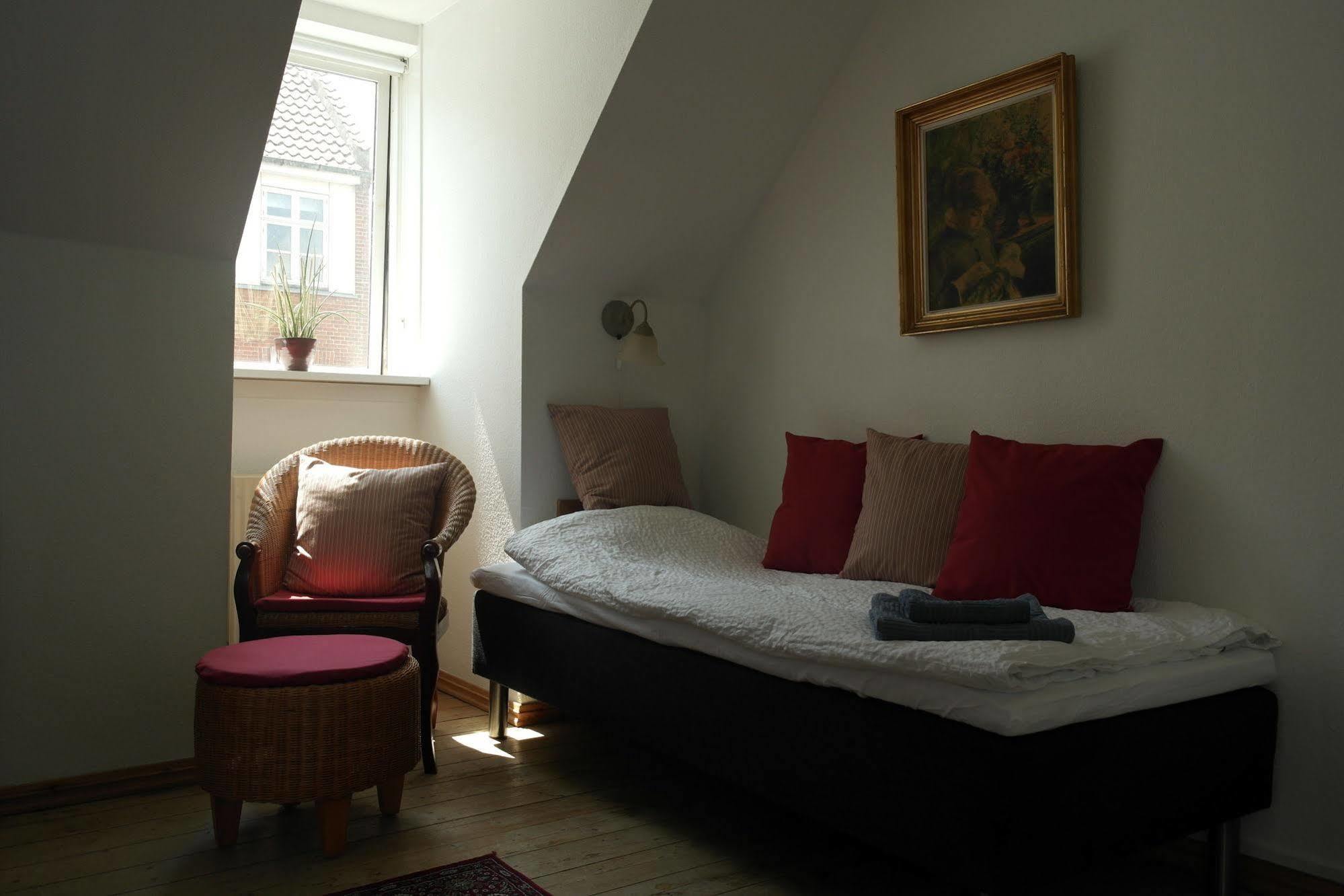 Sweethome Guesthouse Esbjerg Kültér fotó